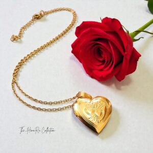 Stainless steel double heart photo locket